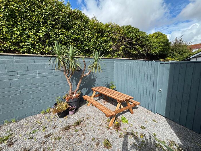 1 Bedroom Flat To Rent In Marine Park, Preston, Paignton, TQ3