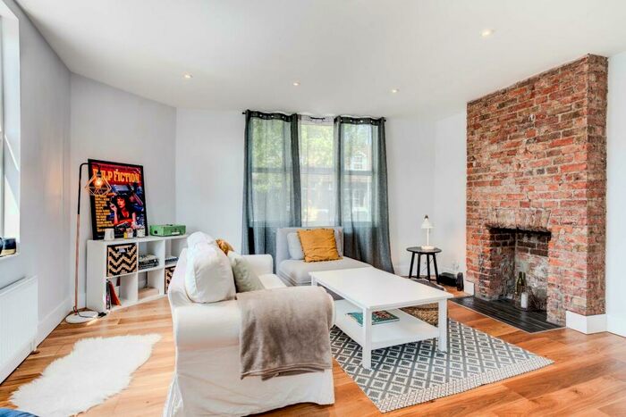 3 Bedroom Maisonette To Rent In Clyde Road, Brighton, BN1