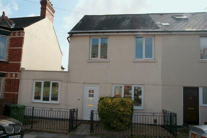 3 Bedroom Terraced House To Rent In Wardrew Road, Exeter, EX4