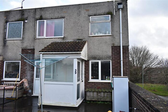 3 Bedroom Apartment For Sale In Abbotswood, Yate, Bristol, BS37