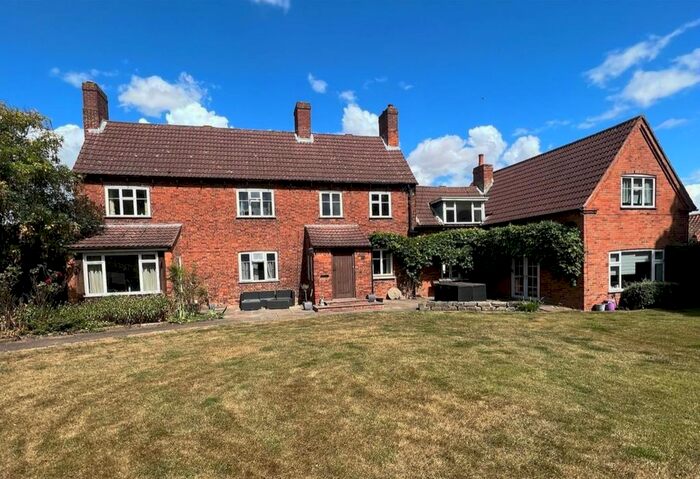5 Bedroom Detached House For Sale In Wellow Road, Eakring, Newark, NG22