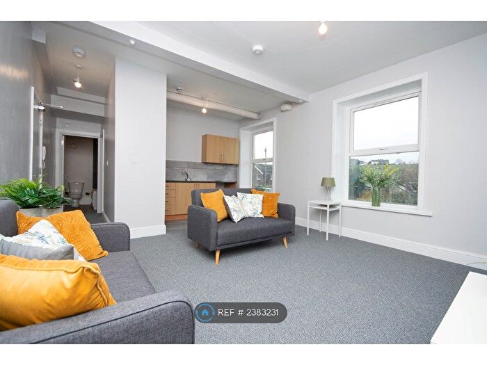 1 Bedroom Flat To Rent In Rochdale Road, Bacup, OL13