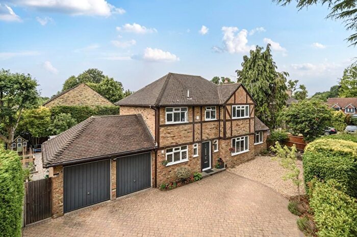 4 Bedroom Detached House For Sale In Windlesham, Surrey, GU20