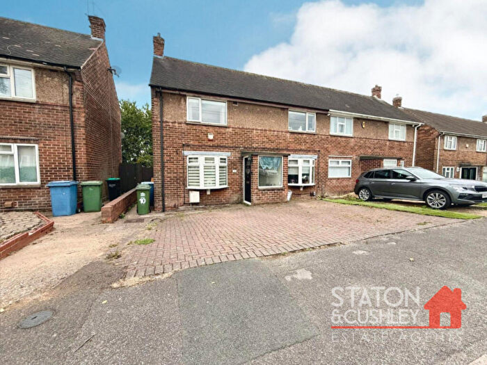 3 Bedroom Semi-Detached House For Sale In Bailey Crescent, Mansfield, NG19