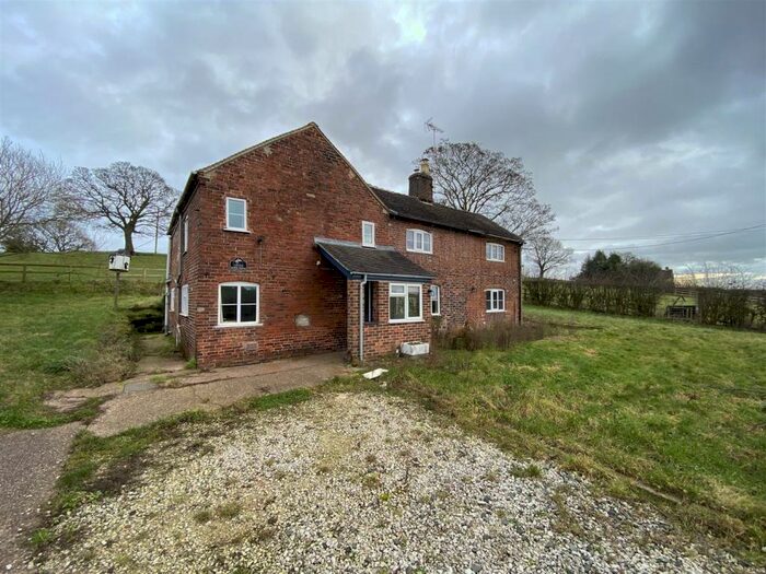 3 Bedroom Detached House To Rent In The Rowe, Stableford, Newcastle, ST5