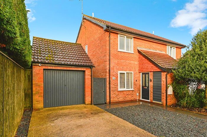 2 Bedroom Semi Detached House For Sale In Wesley Road, North Wootton, King's Lynn, PE30
