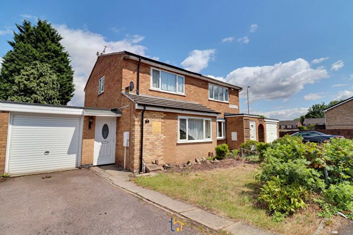 3 Bedroom Semi-Detached House To Rent In Fernleys Close, Leicester, LE4