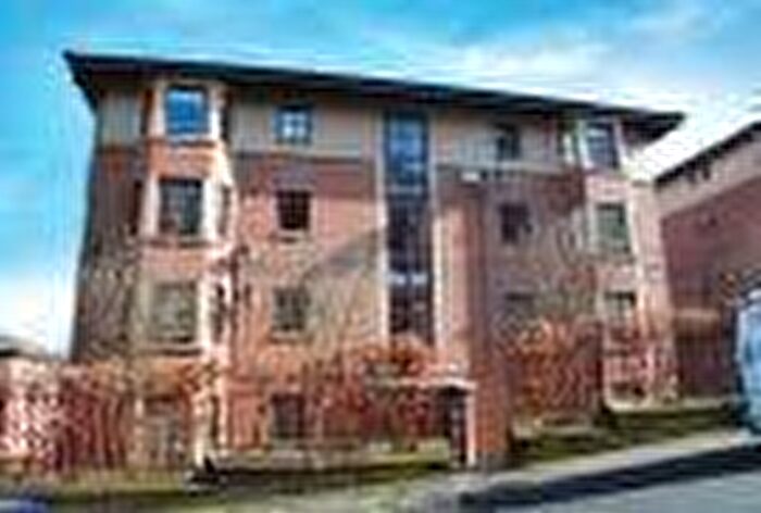 2 Bedroom Flat To Rent In Oban Drive No Flat /, G20