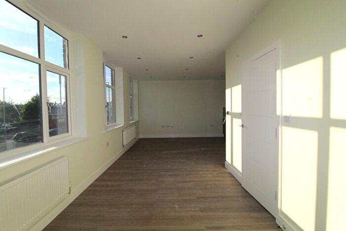 1 Bedroom Studio To Rent In Uxbridge Road, Uxbridge, UB10