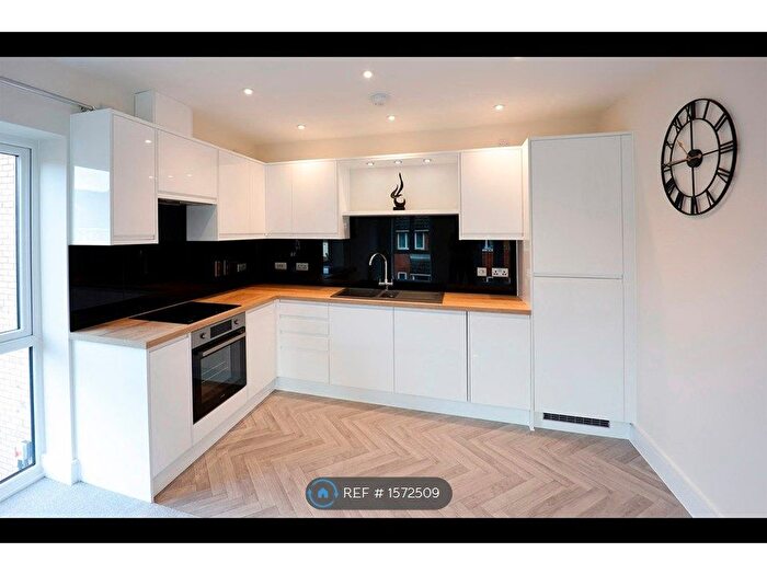 1 Bedroom Flat To Rent In Shepway Close, Folkestone, Kent, CT19