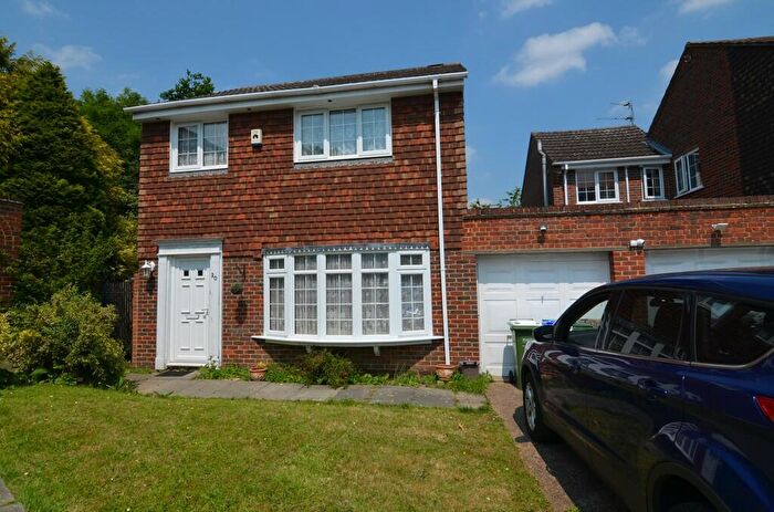 3 Bedroom Detached House To Rent In Austral Close, Sidcup, DA15