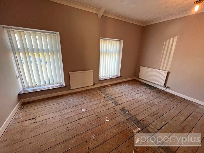 3 Bedroom End Terrace House For Sale In Lloyd Street, Pentre, Rhonnda Cynon Taff, CF41