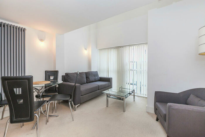 1 Bedroom Flat To Rent In Royal Arsenal, Greenwich, SE18