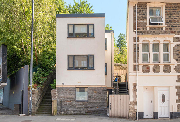 1 Bedroom Maisonette For Sale In Bath Road, Totterdown, Bristol, BS4