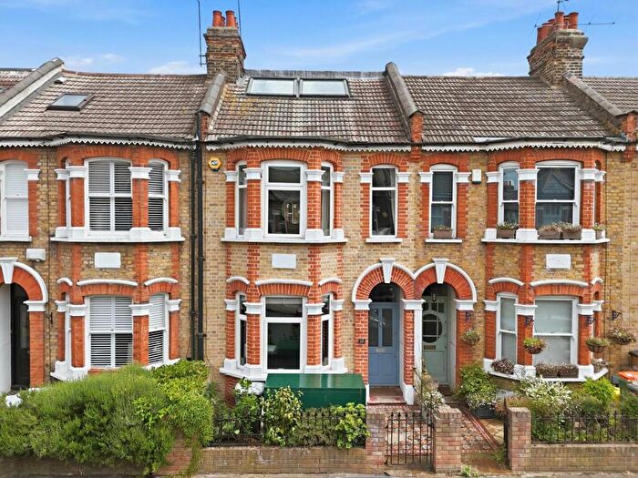 5 Bedroom House For Sale In Knighton Road, Forest Gate, E7