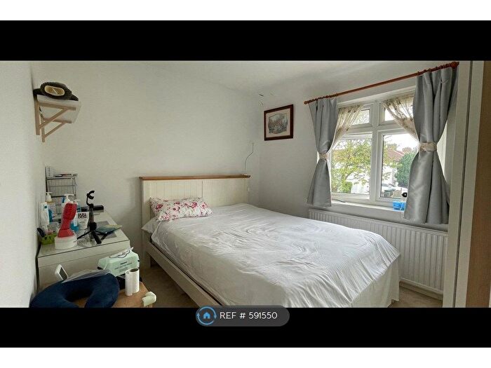 3 Bedroom Terraced House To Rent In Benningholme Road, Edgware, HA8