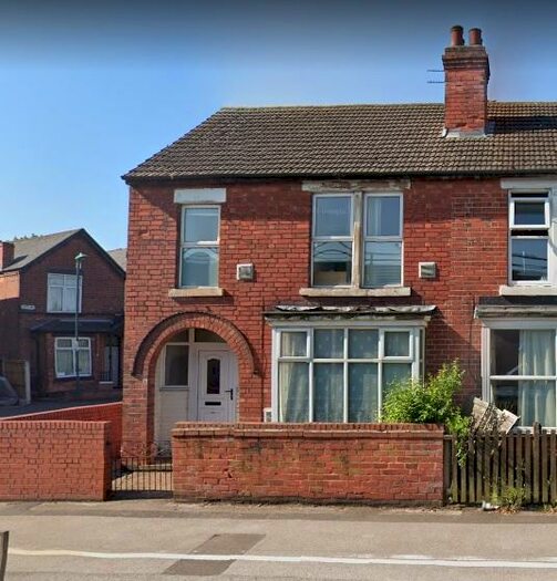 6 Bedroom Semi-Detached House To Rent In Clifton Boulevard, NG7