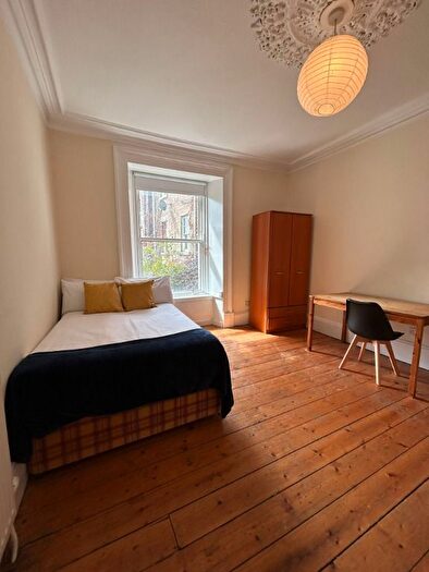 3 Bedroom Flat To Rent In Perth Road, West End, Dundee, DD2