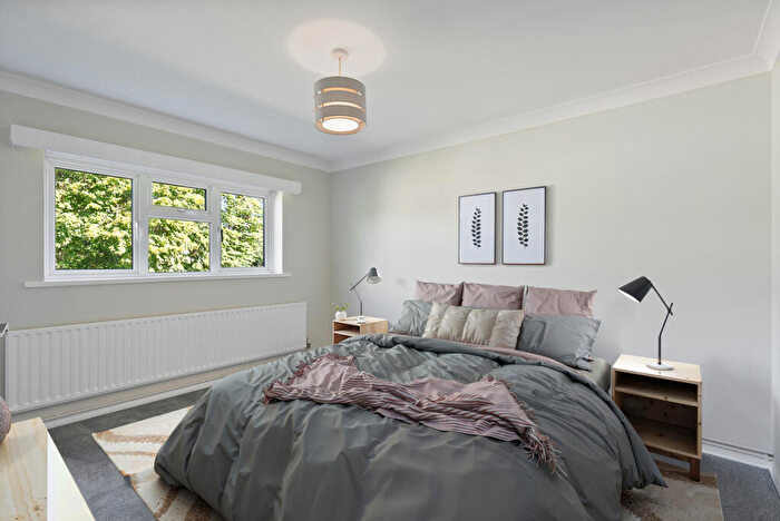 2 Bedroom Flat To Rent In Christchurch Road, Virginia Water, GU25