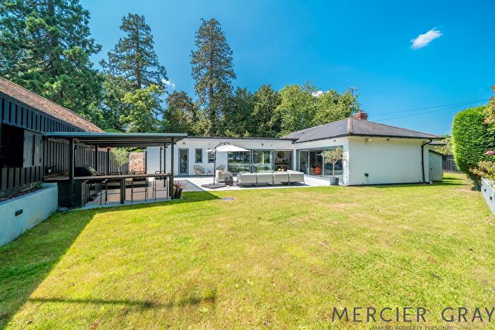 4 Bedroom Detached House For Sale In North Lodge, The Drive, Brookmans Park, AL9