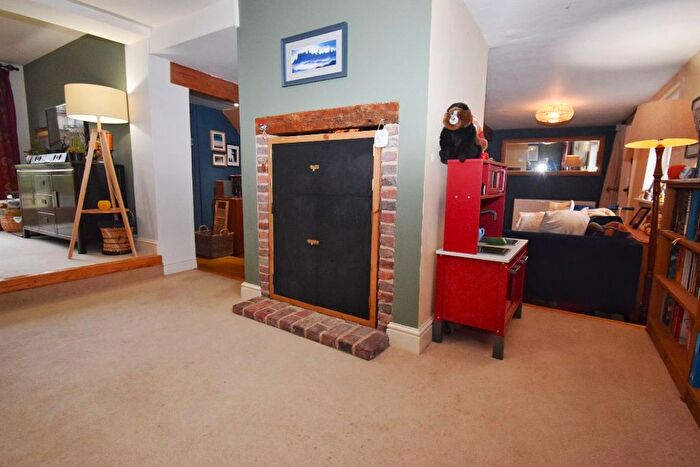 2 Bedroom Cottage For Sale In Cow Lane, Fulbourn, Cambridgeshire, CB21