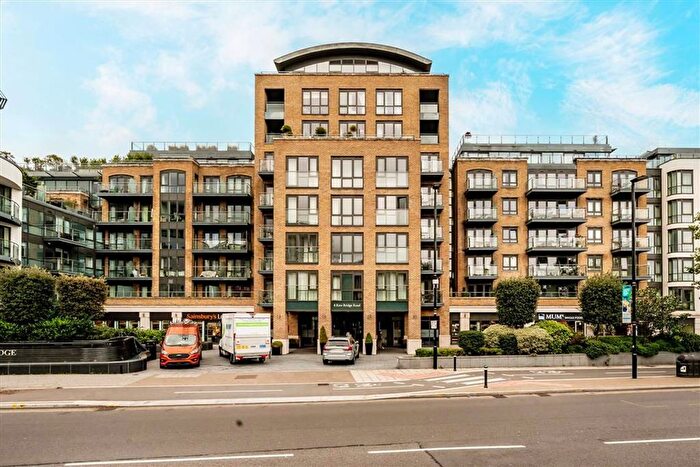 2 Bedroom Flat To Rent In Kew Bridge Road, Brentford, TW8