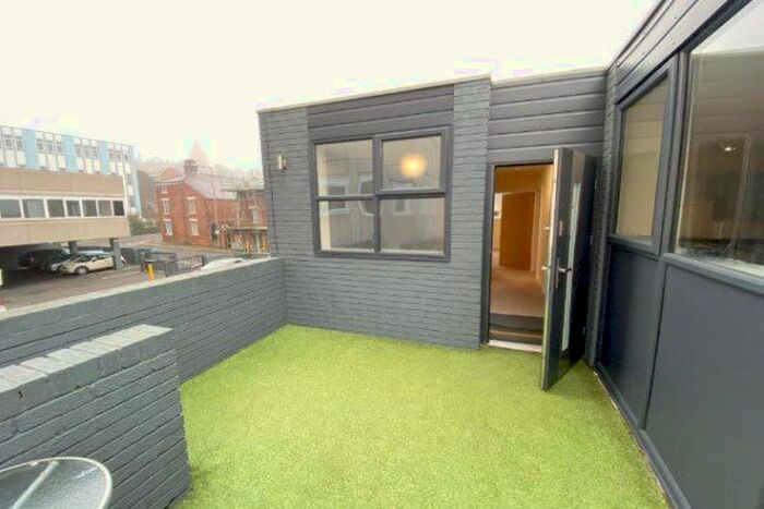 2 Bedroom Flat To Rent In Bridge Street, Walsall, WS1