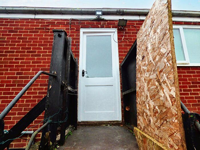 2 Bedroom Flat To Rent In Derby Road, Stapleford, NG9