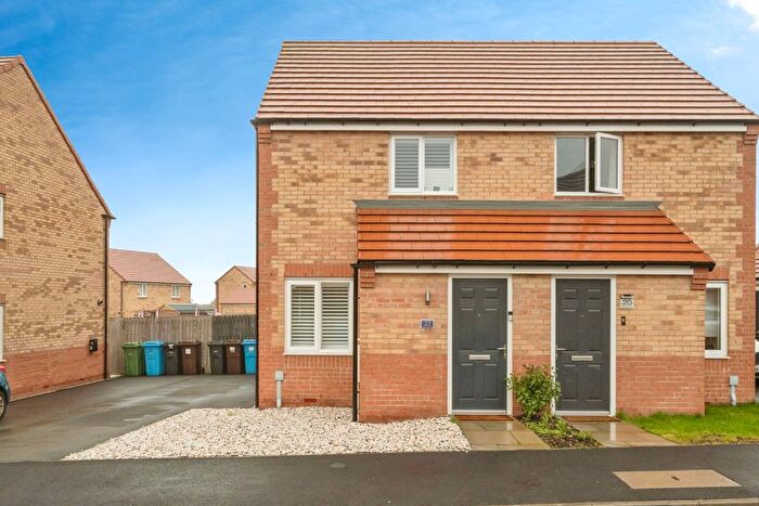 2 Bedroom Semi Detached House For Sale In Fulwood Place, Bircotes, Doncaster, Nottinghamshire, DN11