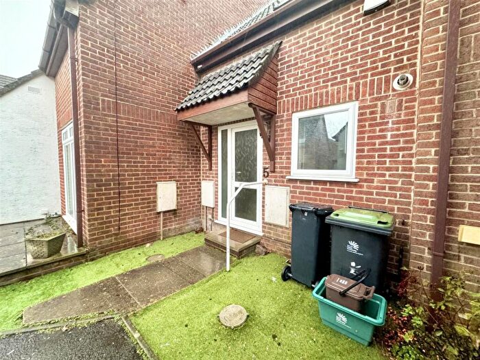 2 Bedroom Terraced House To Rent In Georges Mews, Corfe Mullen, Wimborne, BH21