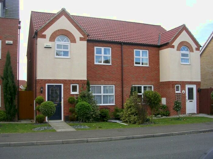 3 Bedroom Semi-Detached House To Rent In Redwing Rise, Royston, SG8