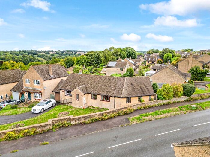 3 Bedroom Detached Bungalow For Sale In The Ridge, Bussage, GL6