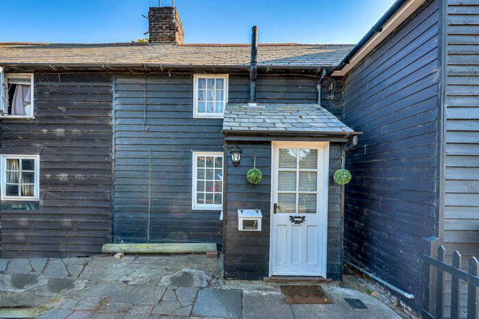 1 Bedroom Terraced House For Sale In East End, Rochford, SS4