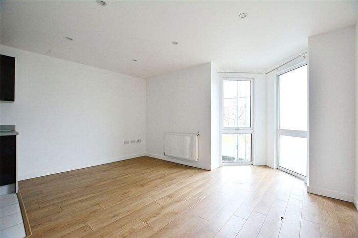 1 Bedroom Flat To Rent In William Court, Greenwich High Road, Greenwich, London, SE10
