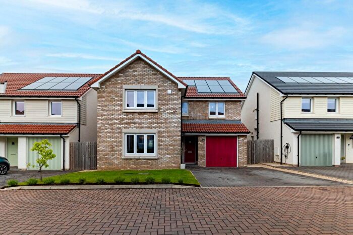 4 Bedroom Detached House For Sale In Blair Road, East Calder, EH53