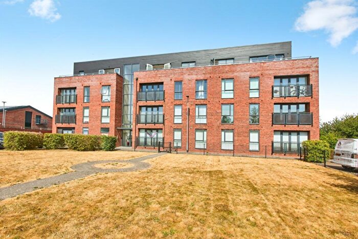 2 Bedroom Apartment For Sale In Somerset Close, Derby, DE22