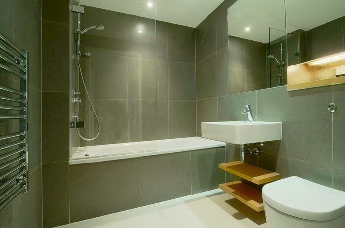 1 Bedroom Flat To Rent In Station Approach, Hayes, UB3