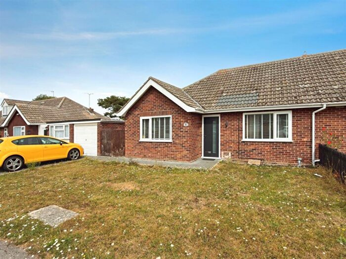 2 Bedroom Bungalow For Sale In Manor Park Road, Corton, Lowestoft, Suffolk, NR32