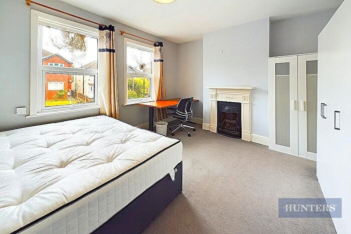 4 Bedroom Terraced House For Sale In Broadlands Road, Southampton, SO17
