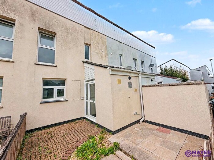 3 Bedroom Terraced House For Sale In Cunningham Road, Plymouth, PL5