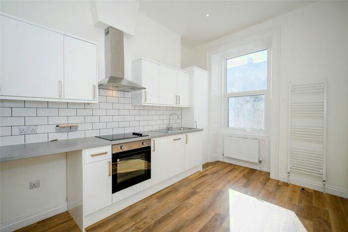 1 Bedroom Maisonette To Rent In Headland Park, Plymouth, Devon, PL4