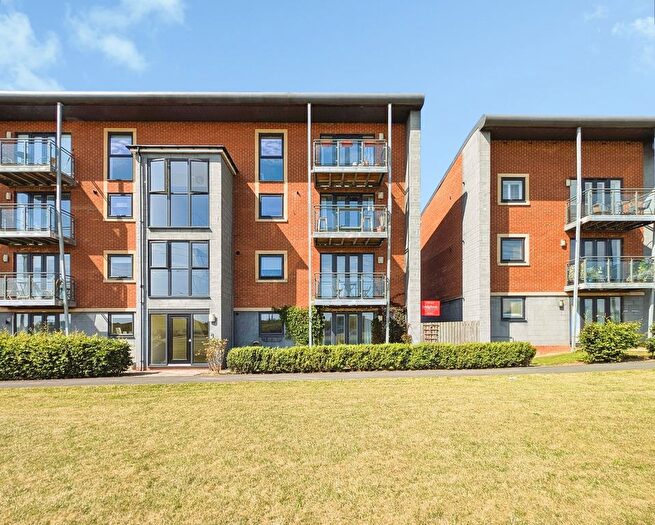 2 Bedroom Flat For Sale In Elmwood Park Court, Newcastle Upon Tyne, Tyne And Wear, NE13