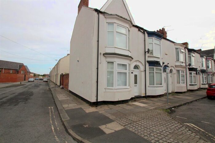 3 Bedroom End Of Terrace House To Rent In Clifton Street, Middlesbrough, TS1