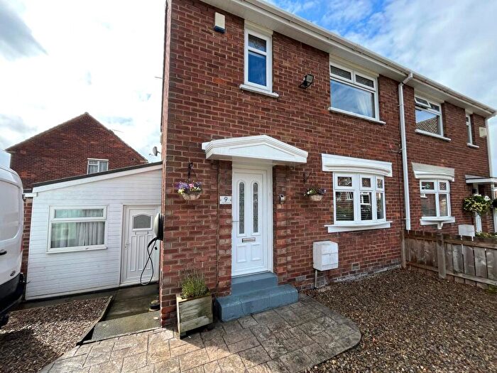 2 Bedroom Semi-Detached House For Sale In Collingwood Drive, Shiney Row, Houghton-Le-Spring, Tyne And Wear, DH4