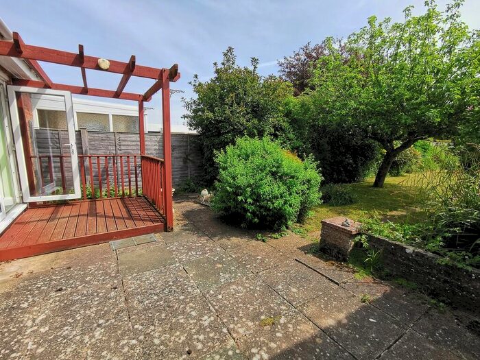2 Bedroom Semi-Detached Bungalow For Sale In Gothic Close, Harleston, IP20