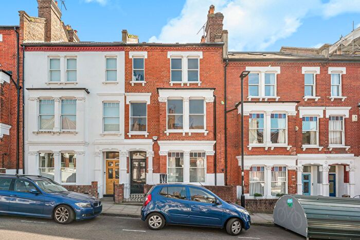 5 Bedroom Terraced House For Sale In Framfield Road, London, N5