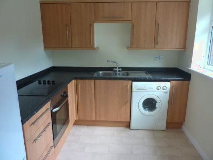 2 Bedroom Flat To Rent In Longley Close, Fulwood, Preston, PR2