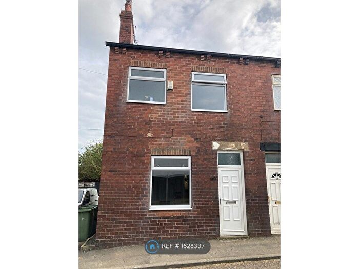 2 Bedroom Terraced House To Rent In Leadwell Lane, Rothwell, Leeds, LS26