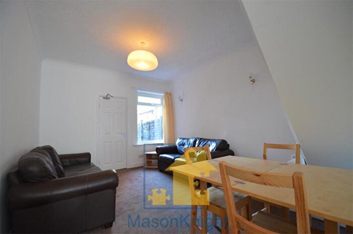 4 Bedroom Terraced House To Rent In Milner Road Selly Oak, B29