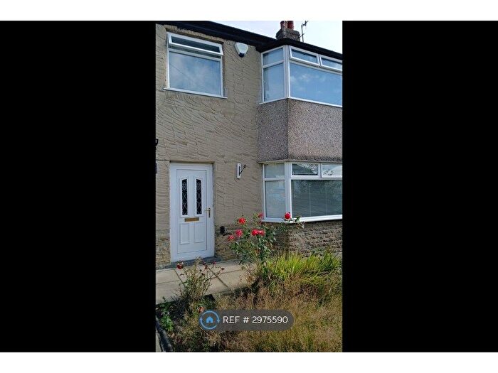 3 Bedroom Semi-Detached House To Rent In Grange Road, Keighley, BD20